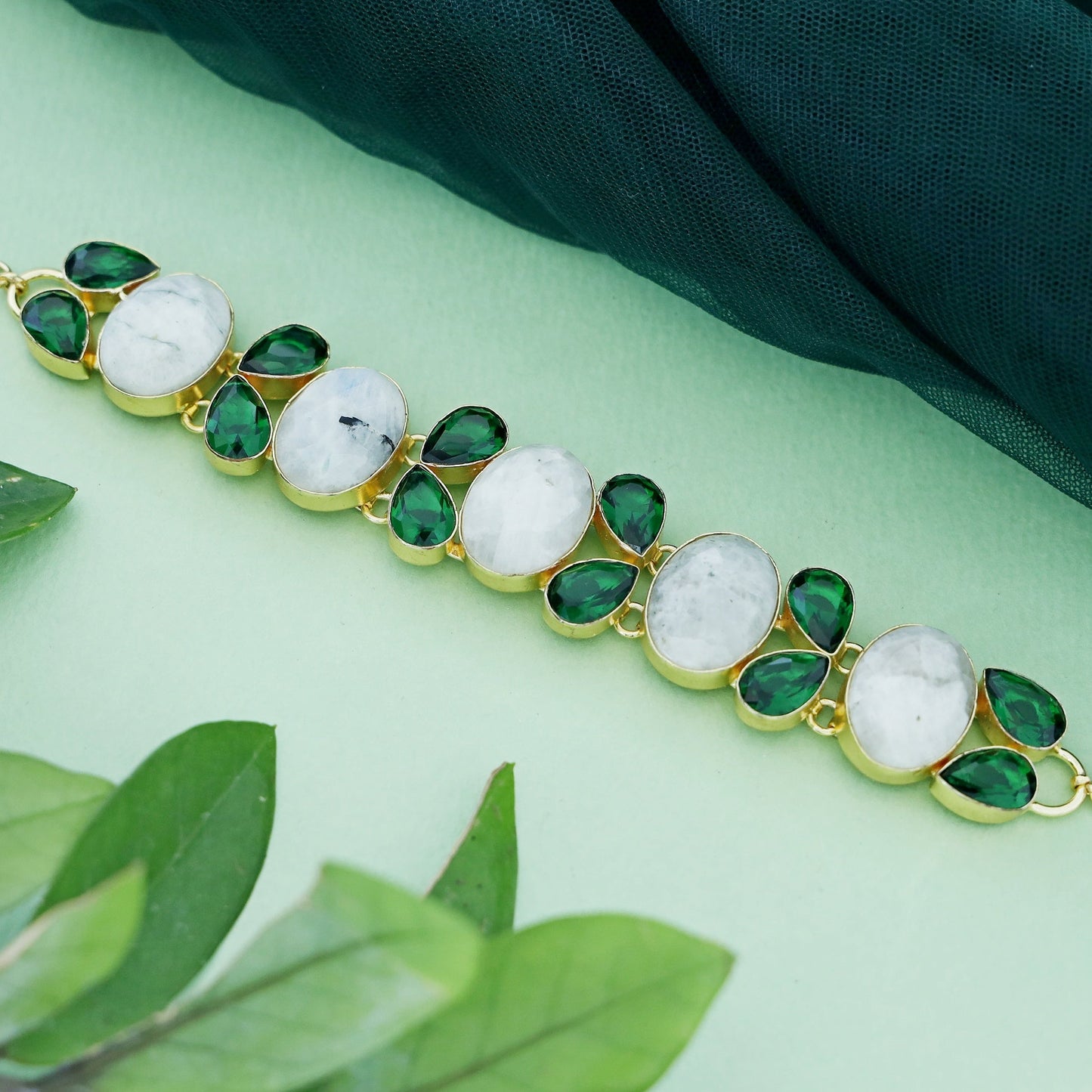 Green Tone Choker